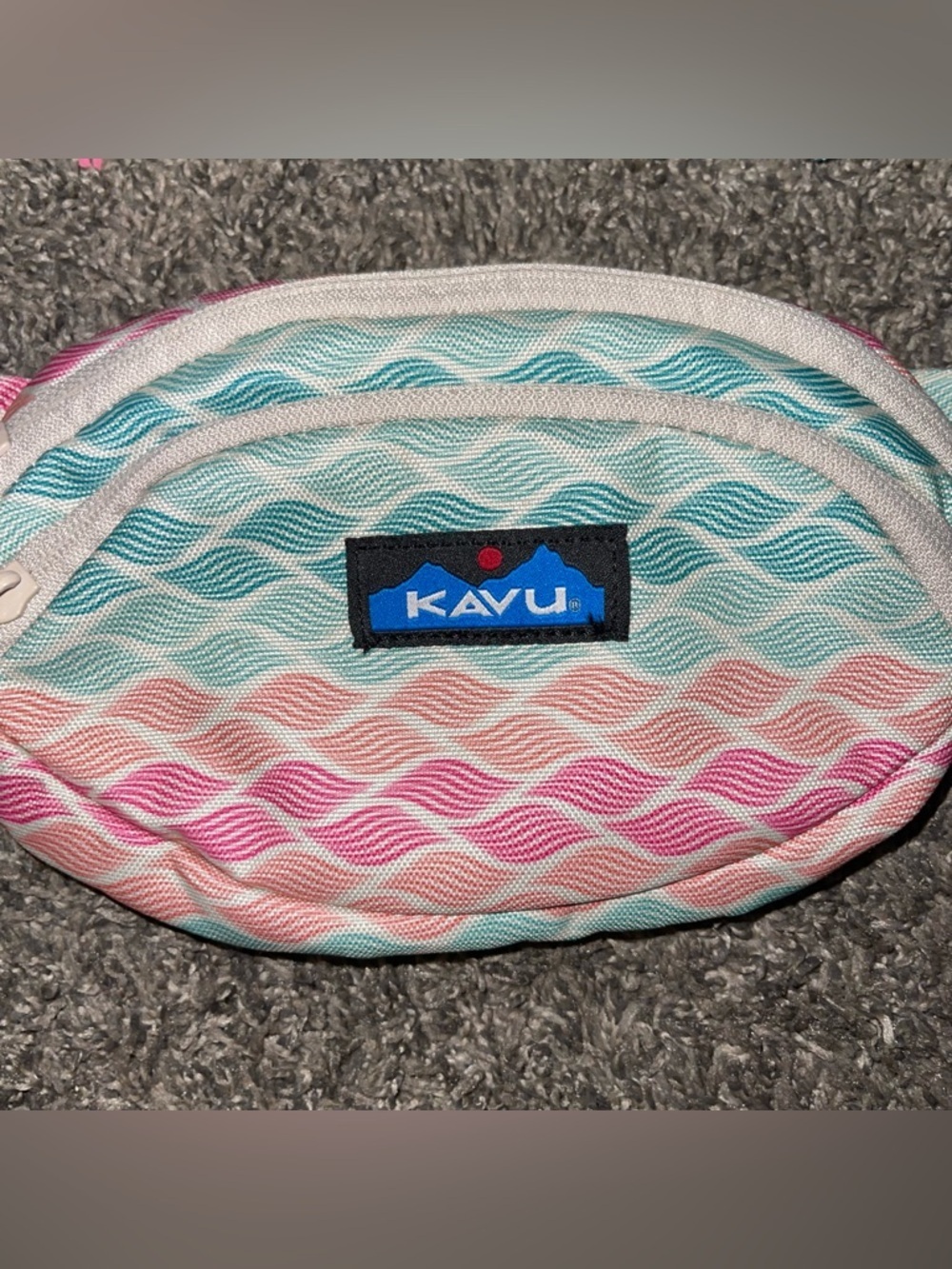 KAVU Spectator Sling Belt Bag Fanny Pack - Picture 2 of 7